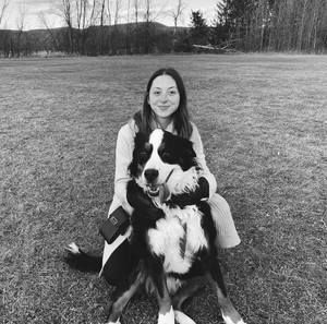 Meet your Posher, Cynthia